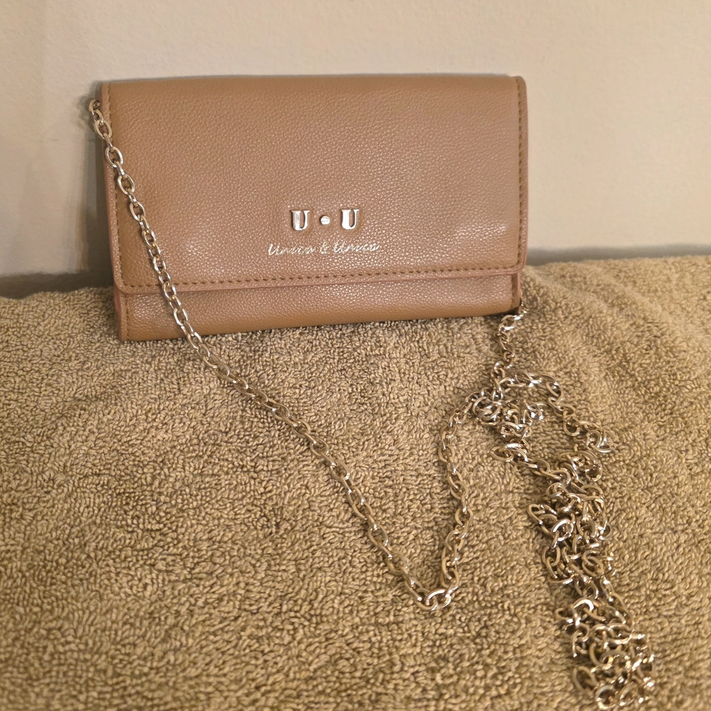 Unica & Unica Crossbody Wallet